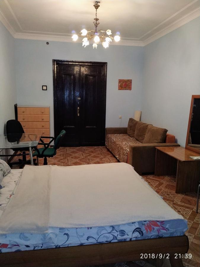 Room In Apartment Kirova 1 Μινσκ Εξωτερικό φωτογραφία