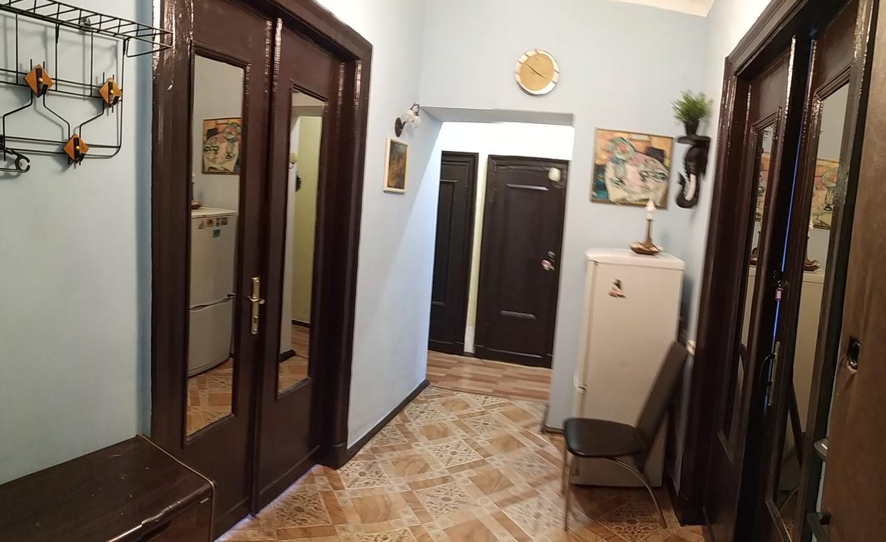 Room In Apartment Kirova 1 Μινσκ Εξωτερικό φωτογραφία