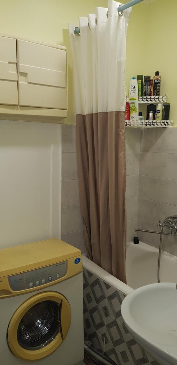 Room In Apartment Kirova 1 Μινσκ Εξωτερικό φωτογραφία